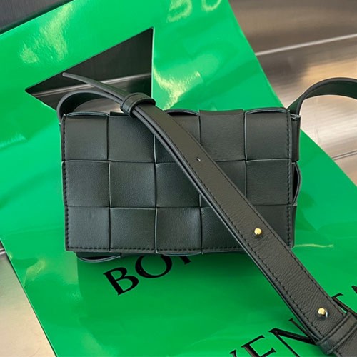 보테가베네타 카세트백 스몰 730848