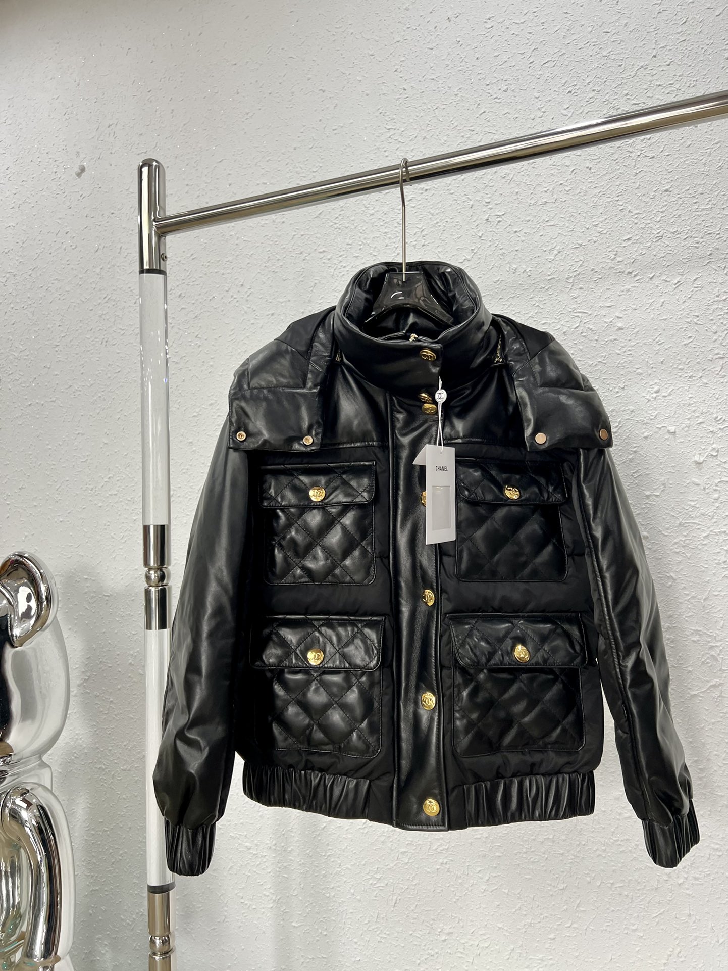 샤넬 코코 포켓 레더 패딩