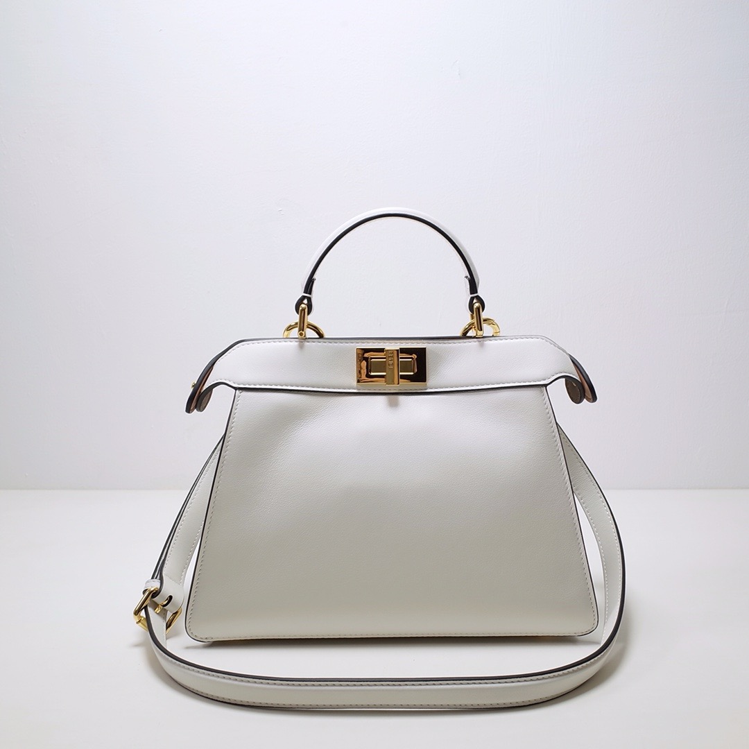 펜디 아이씨유 피카부백 스몰 화이트