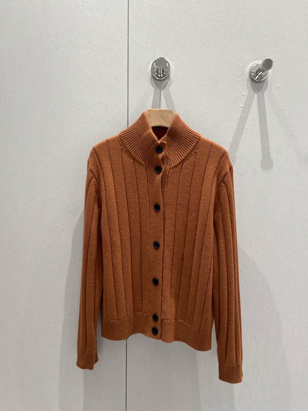 로로피아나 가디건