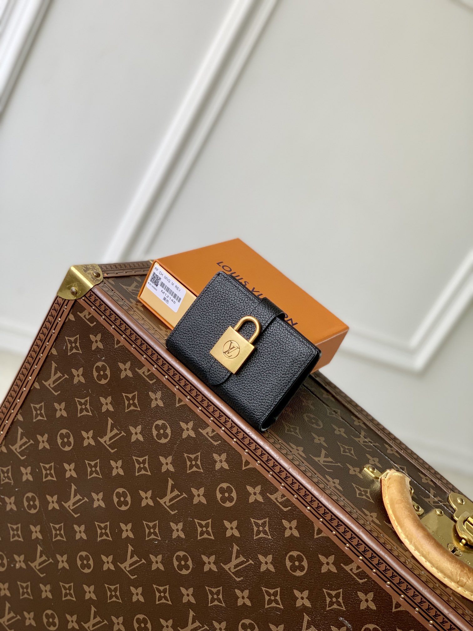 루이비통 로우키 컴팩트 월렛