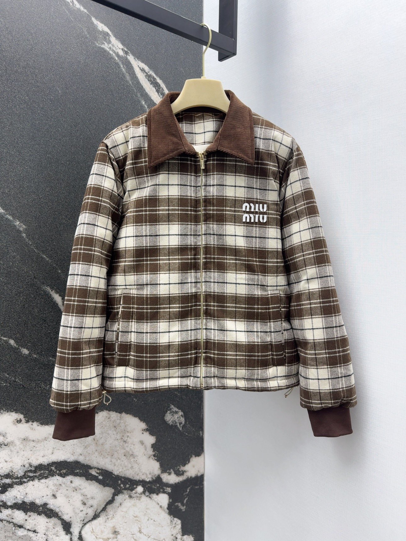 미우미우 재킷