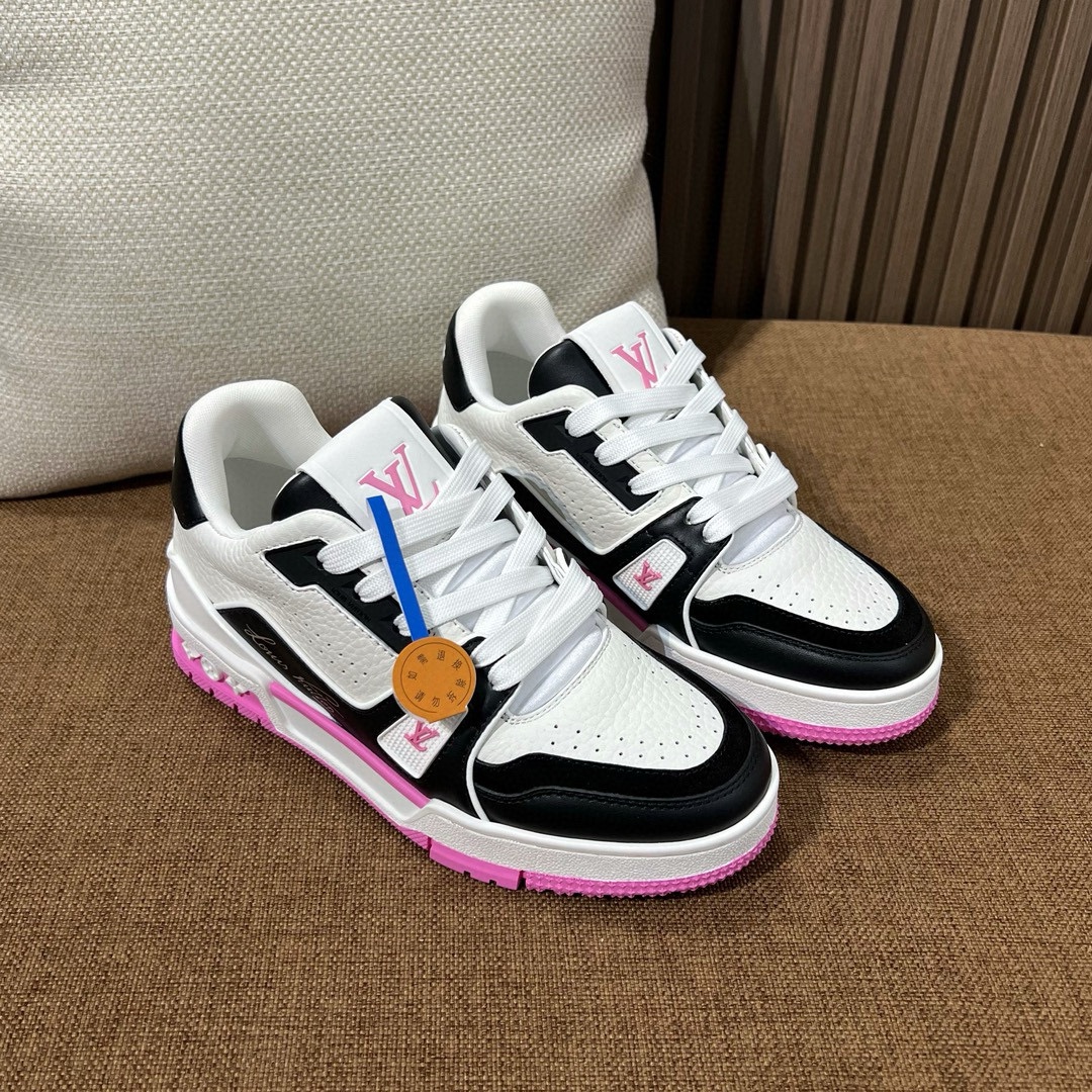 루이비통 트레이너 스니커즈 (정품급)