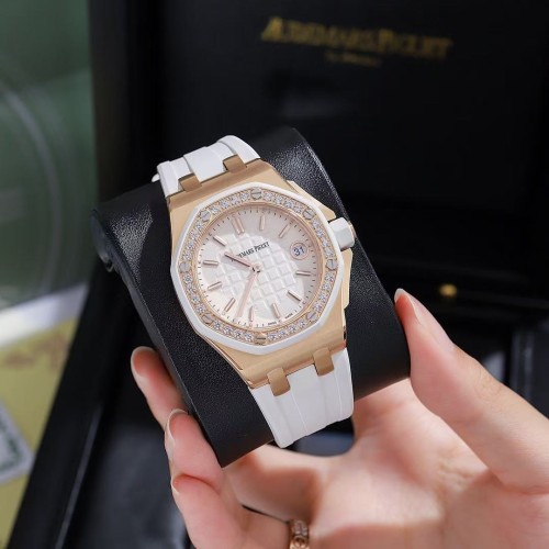 파텍필립 아쿠아넛 큐빅