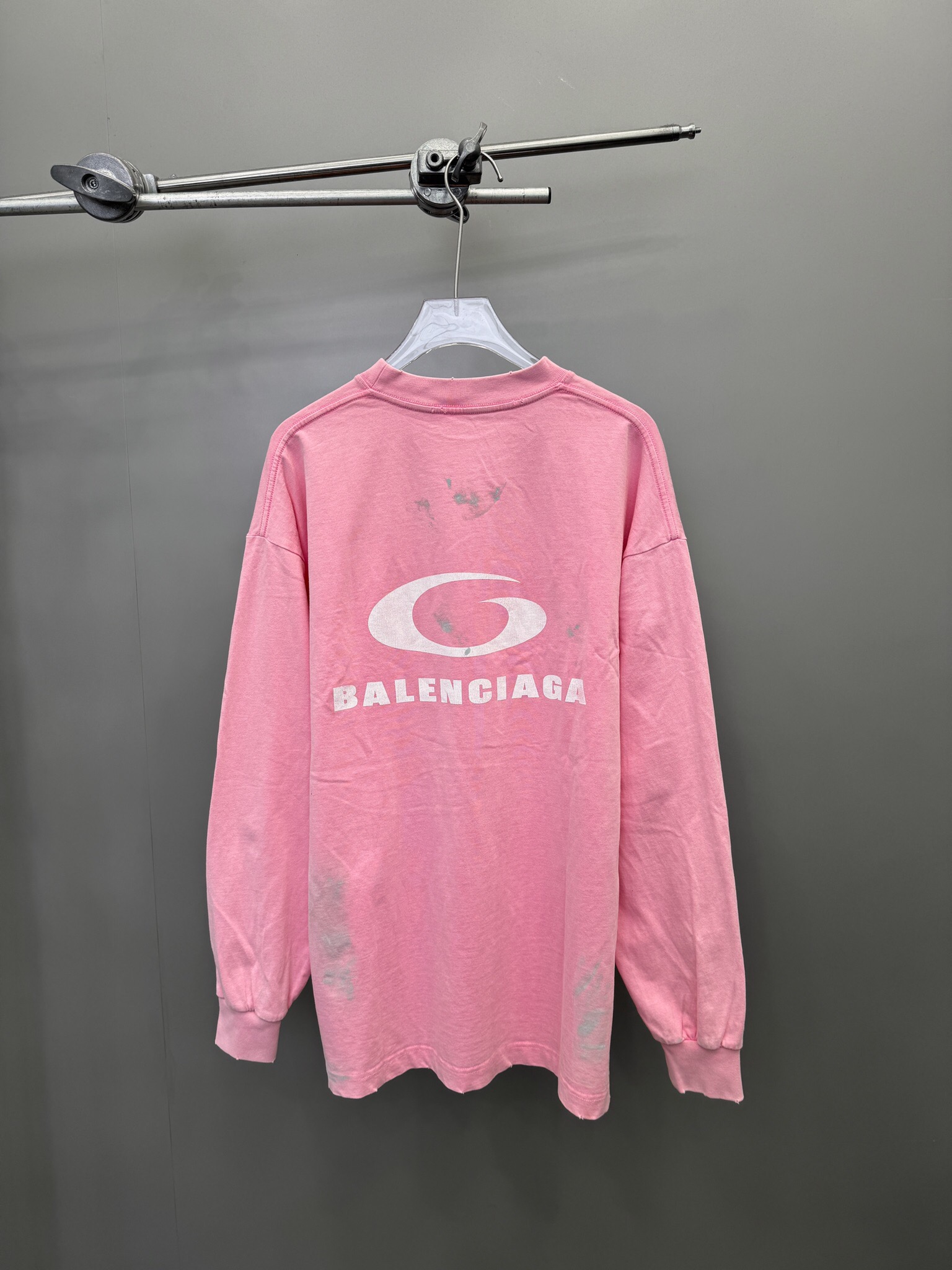 발렌시아가 티셔츠