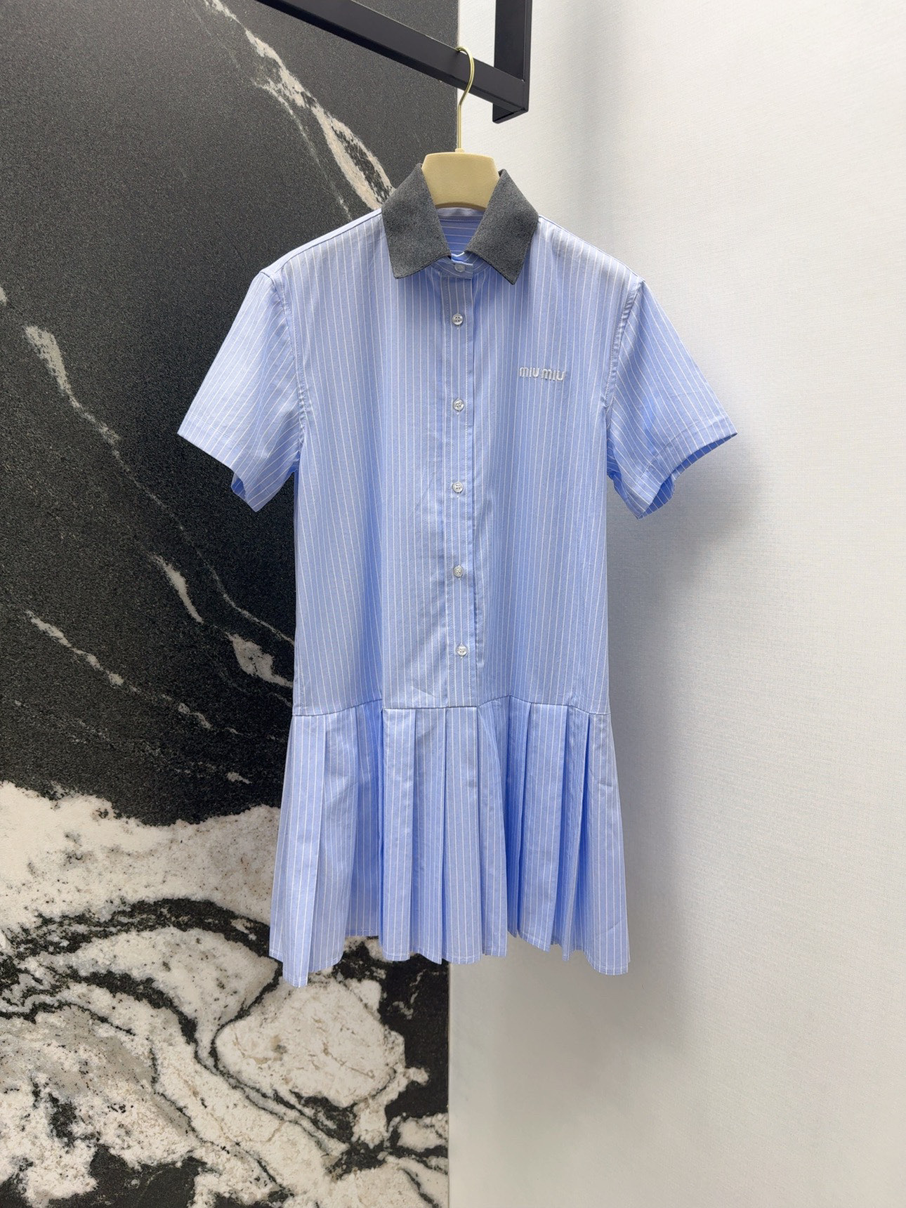 미우미우 드레스