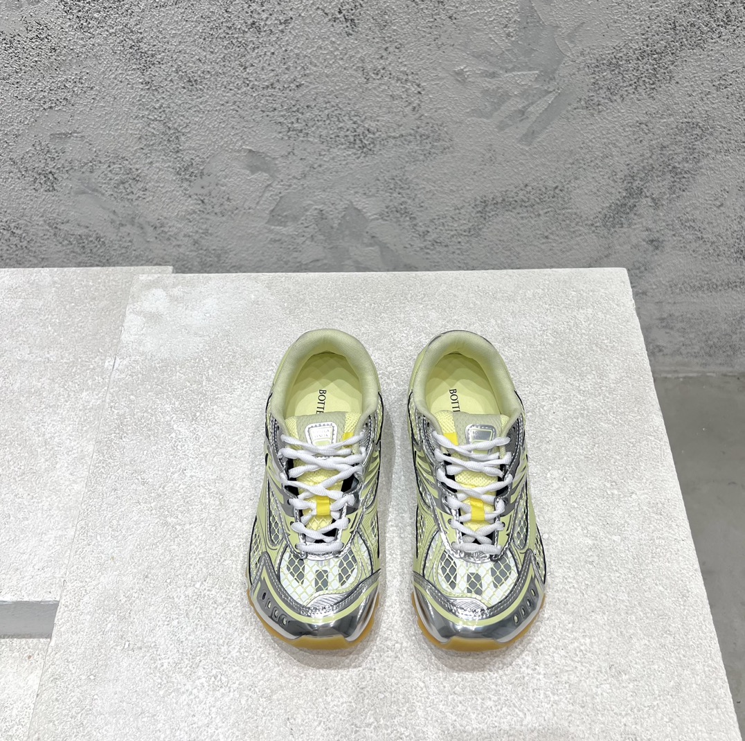 보테가베네타 남여공용 오르빗 스니커즈