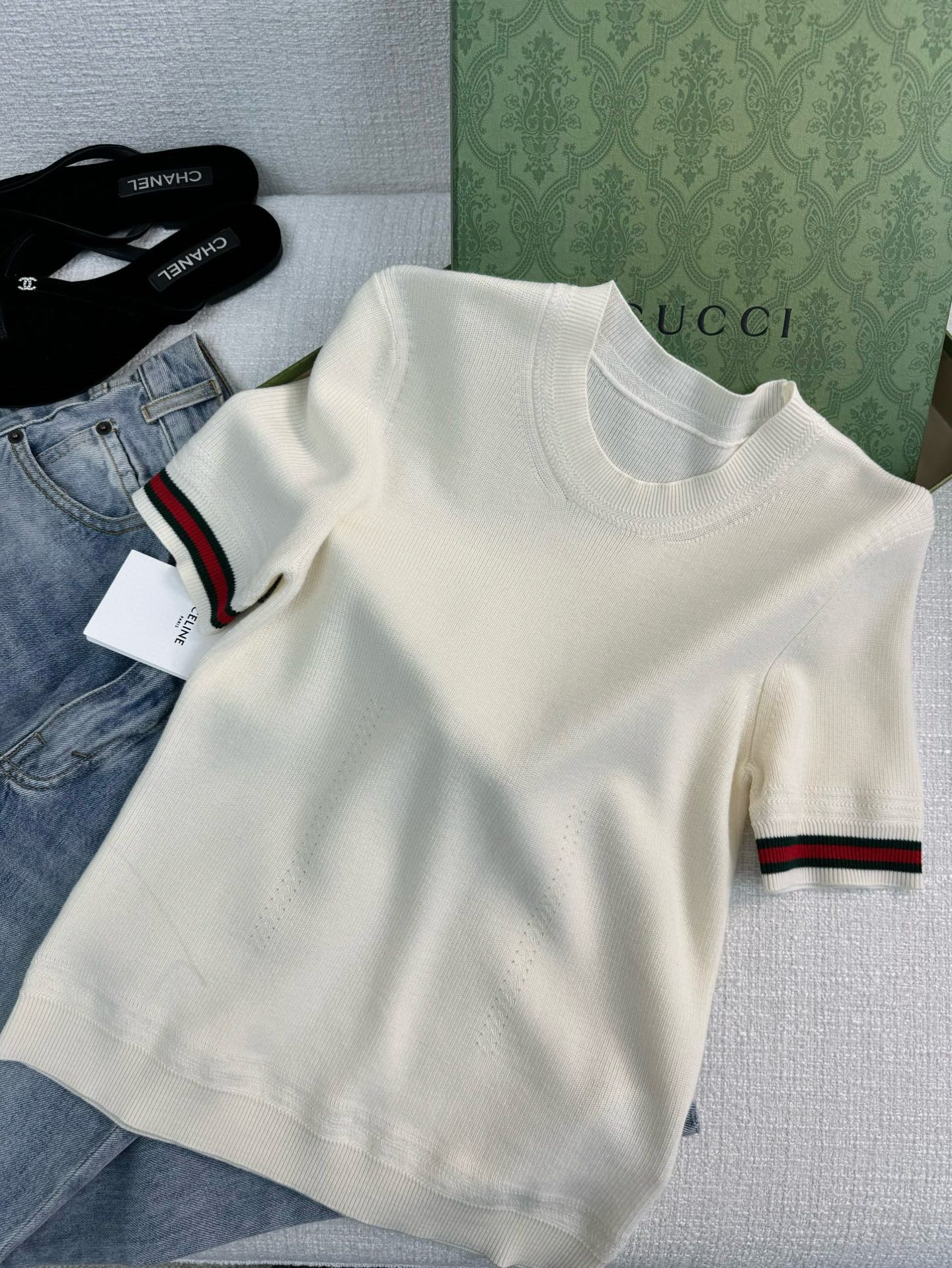 구찌 니트 반팔티