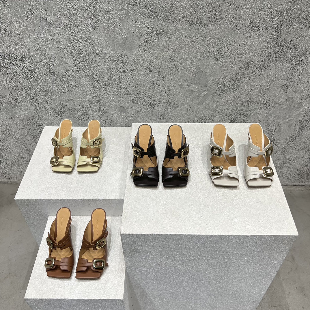 보테가베네타 하이힐 (굽높이 9.5cm)