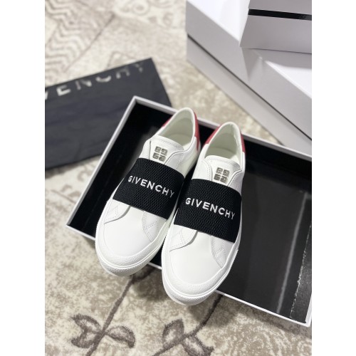 지방시 스니커즈