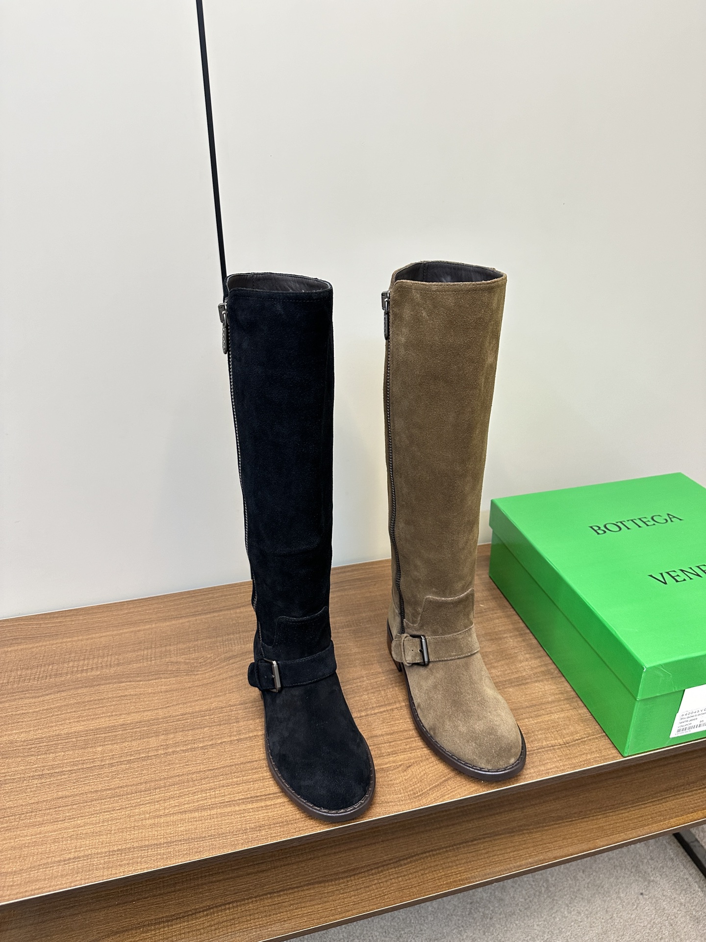 보테가베네타 스웨이드 롱부츠 (2컬러)
