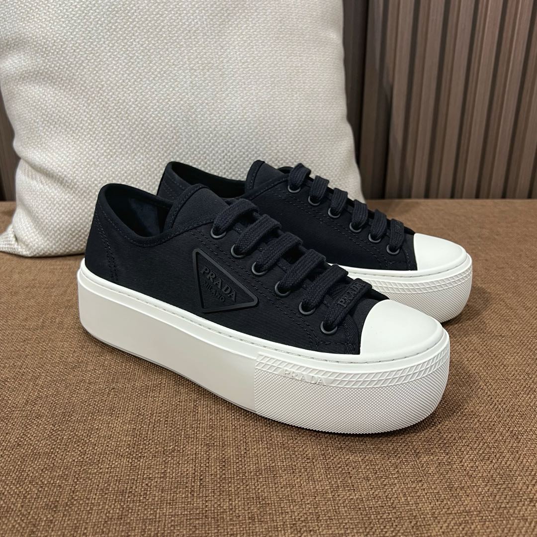 프라다 굽높이 5CM 스니커즈 정품급