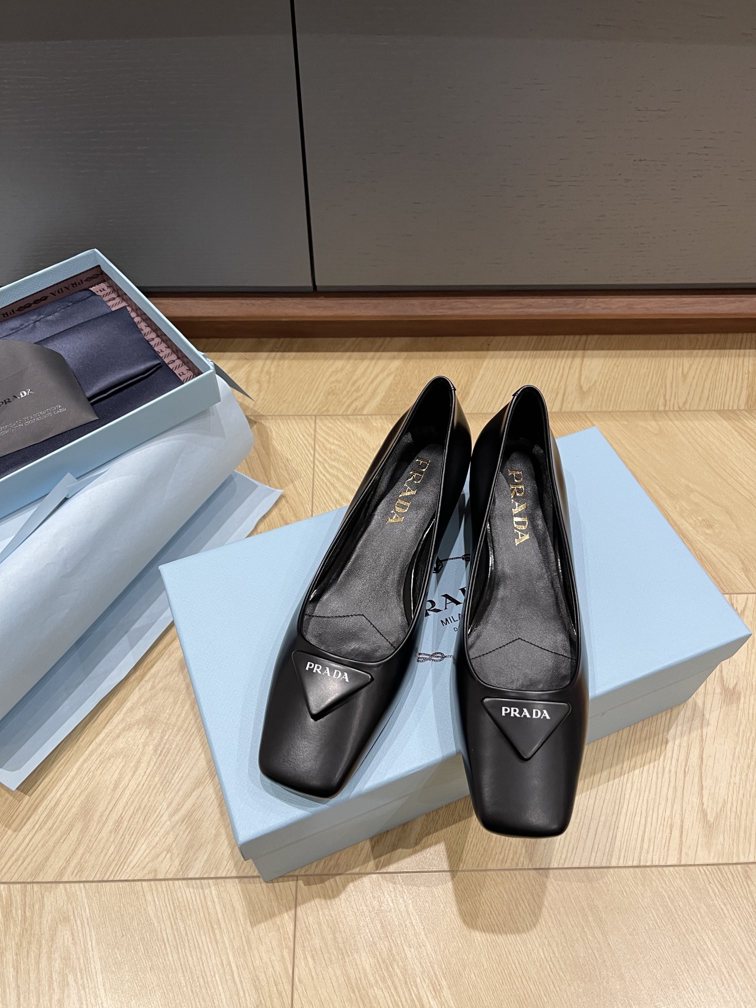 프라다 구두
