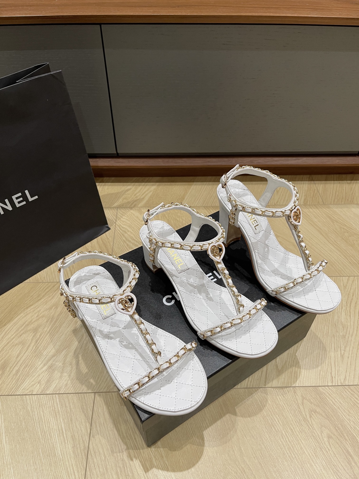 샤넬 샌들 (굽높이 3종류)