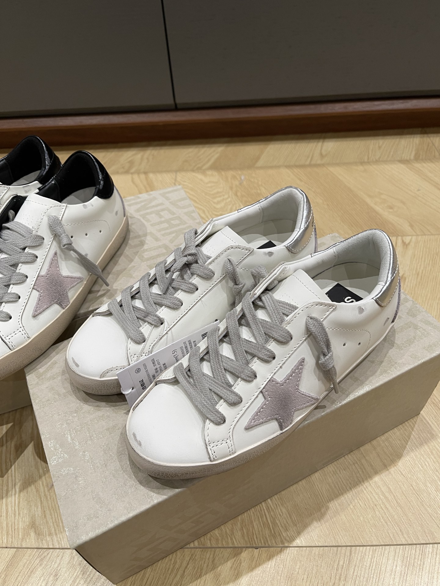 골든구스 스니커즈