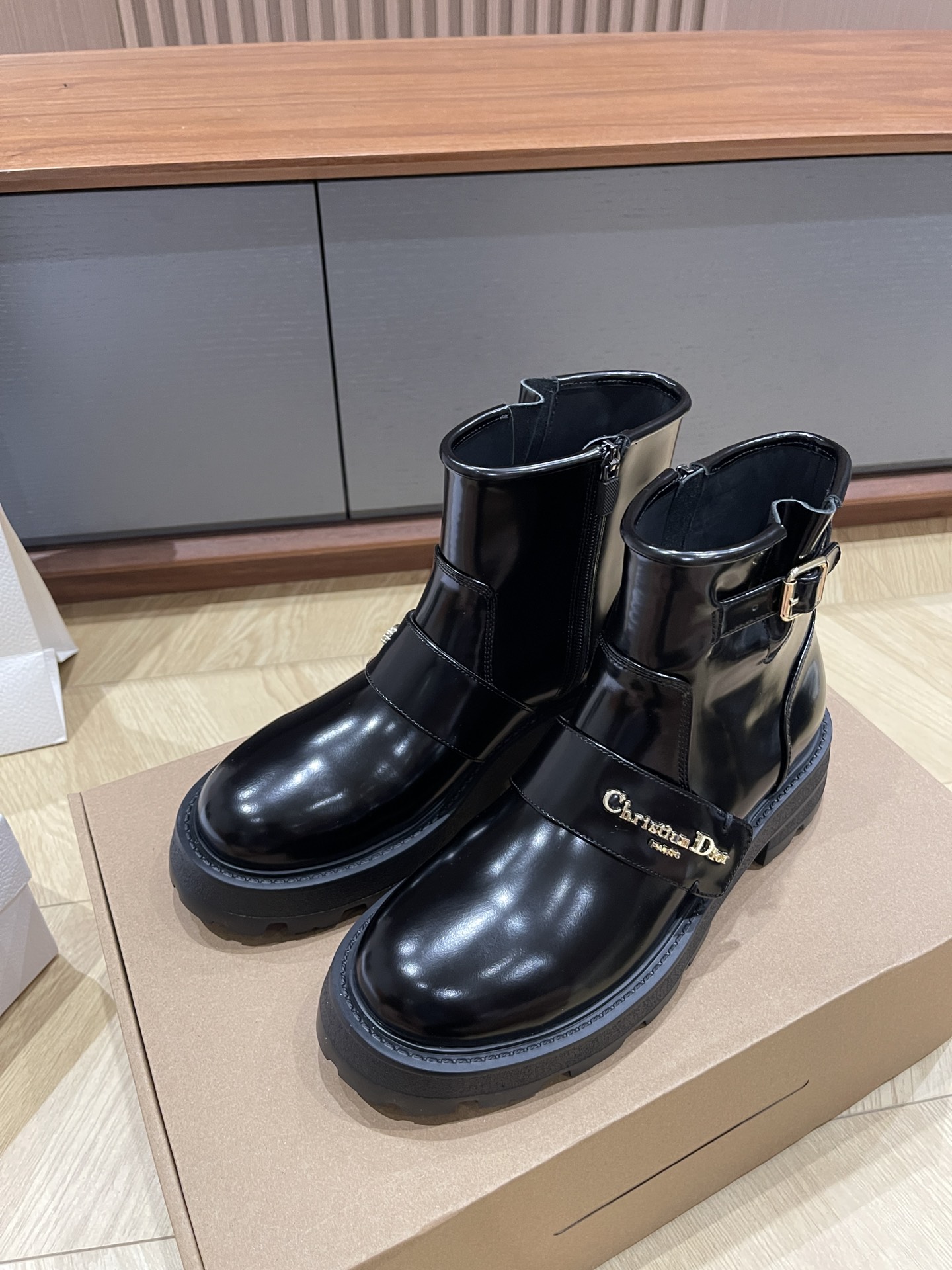 디올 부츠
