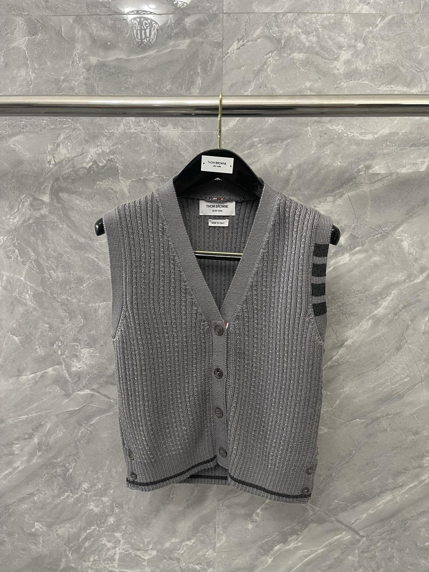 톰브라운 가디건 조끼