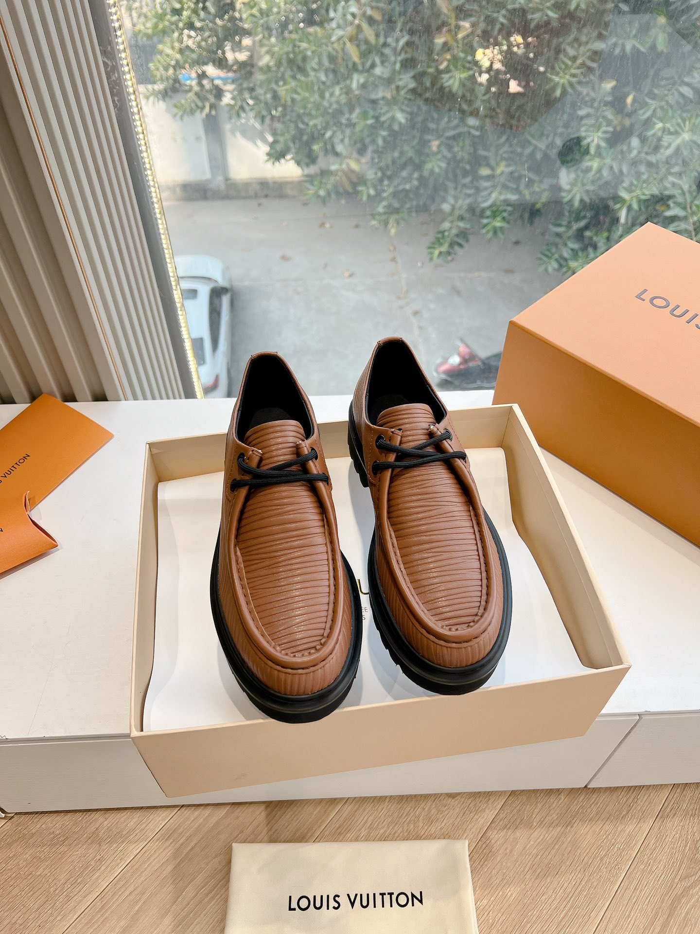 루이비통 아치라이트 구두