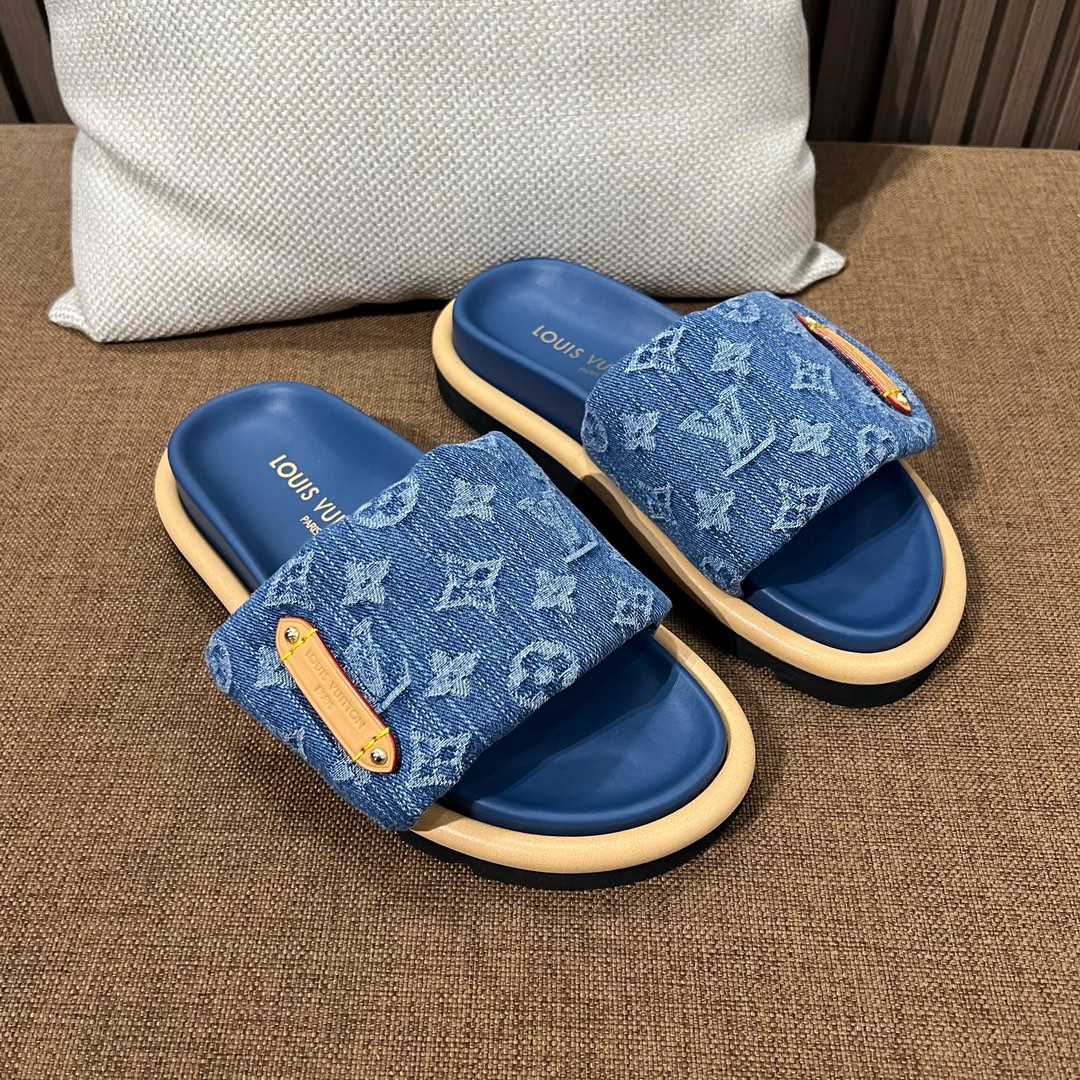 루이비통 루이비통 슬리퍼 풀 필로우 컴포트 뮬 정품급
