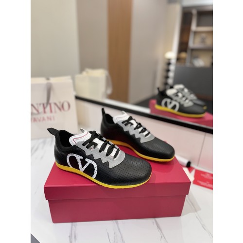 발렌티노 런닝화