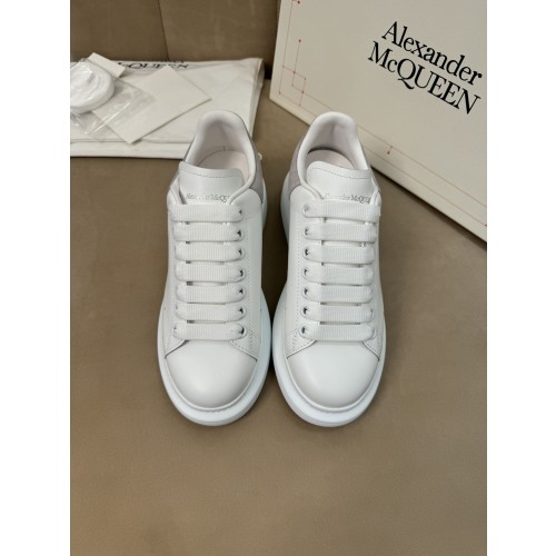 알렉산더맥퀸 스니커즈