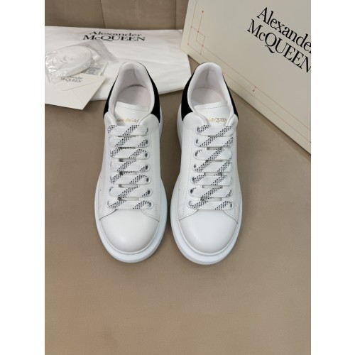 알렉산더맥퀸 스니커즈