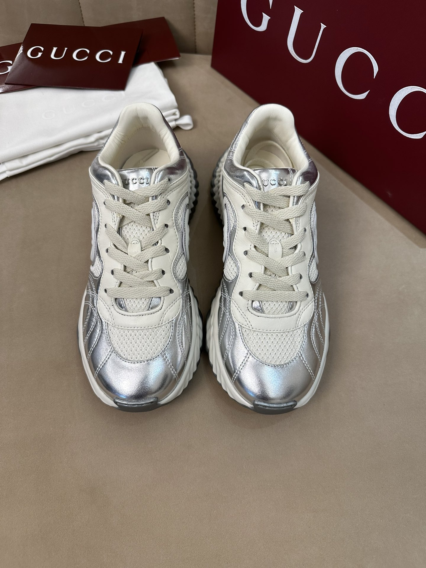 구찌 스니커즈 정품급