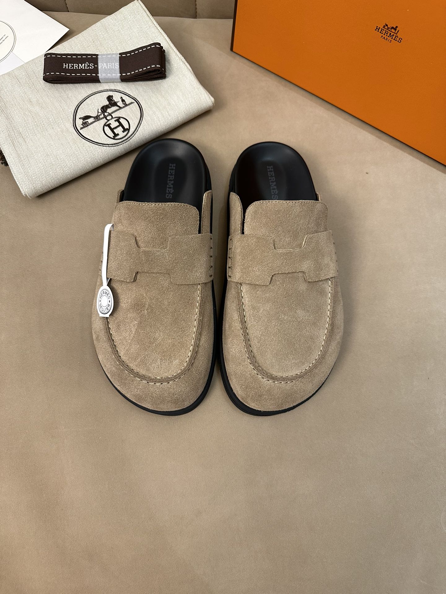 에르메스 뮬 슬리퍼