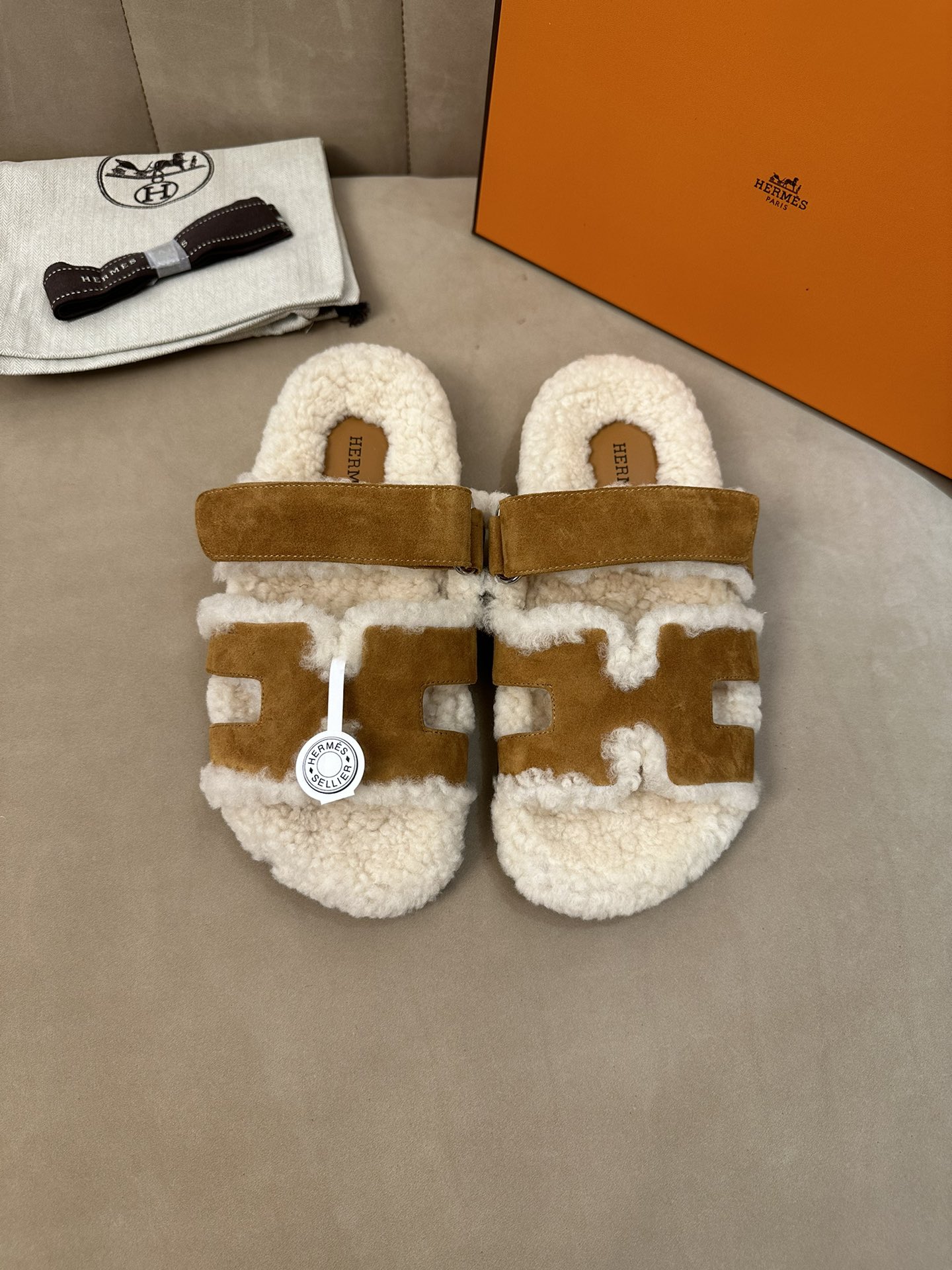 에르메스 시프레 슬리퍼