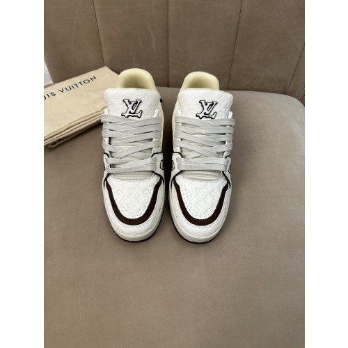 루이비통 스니커즈