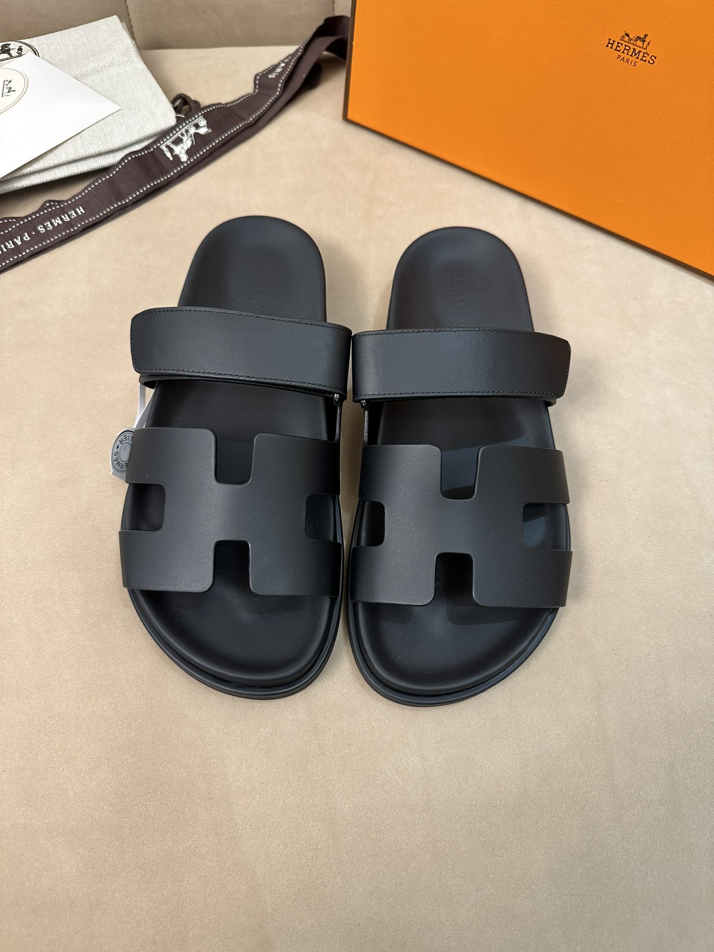 에르메스 시프레 샌들