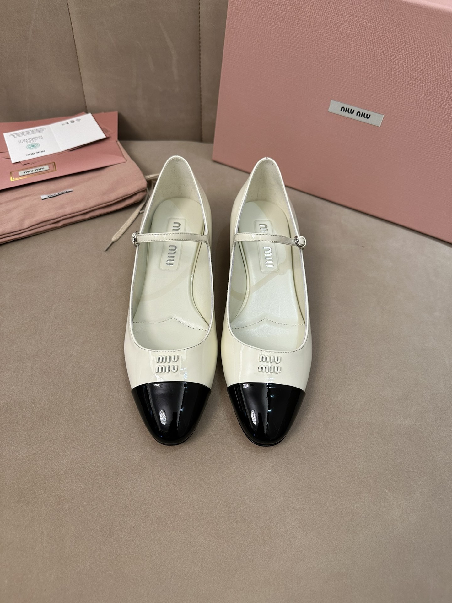 미우미우 메리제인 슈즈