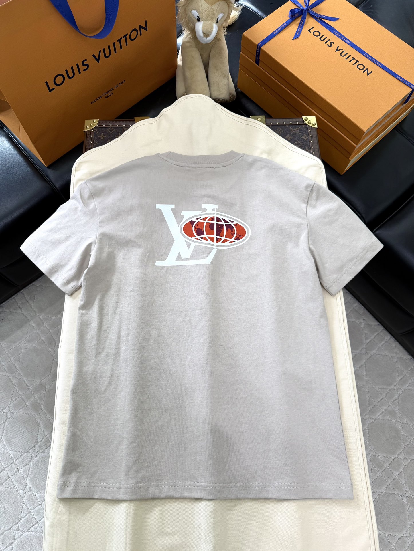 루이비통 반팔티