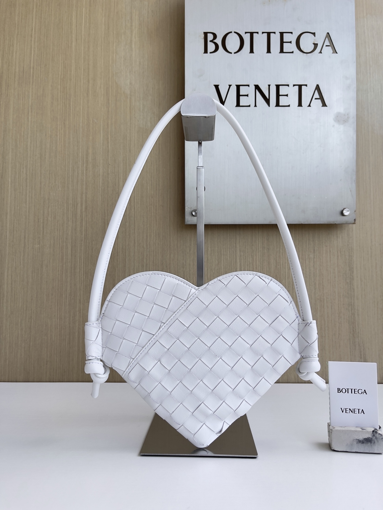 보테가 베네타 미니 솔티드 하트 796380