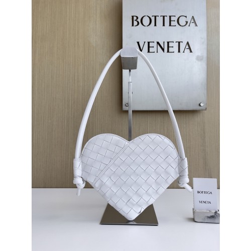 보테가 베네타 미니 솔티드 하트 796380