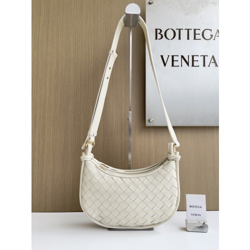 보테가 베네타 제멜리 메신저 백 796638