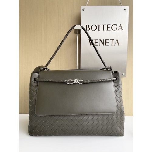 보테가베네타 25년 신상 안디아모 라지 메신저백 805969