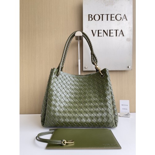 보테가베네타 파라슈트 라지 숄더백 796571