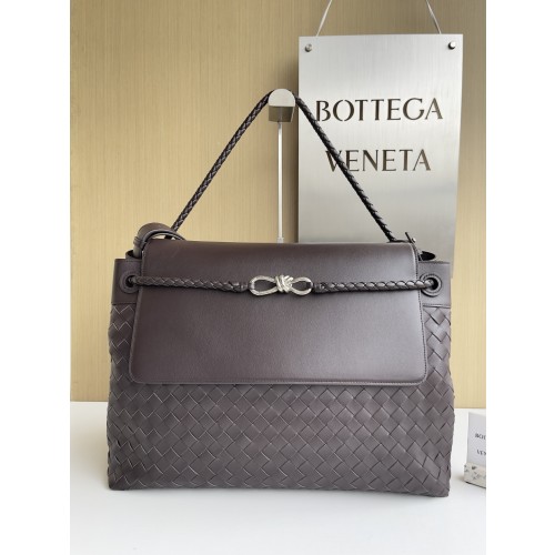 보테가베네타 25년 신상 안디아모 라지 메신저백 805969