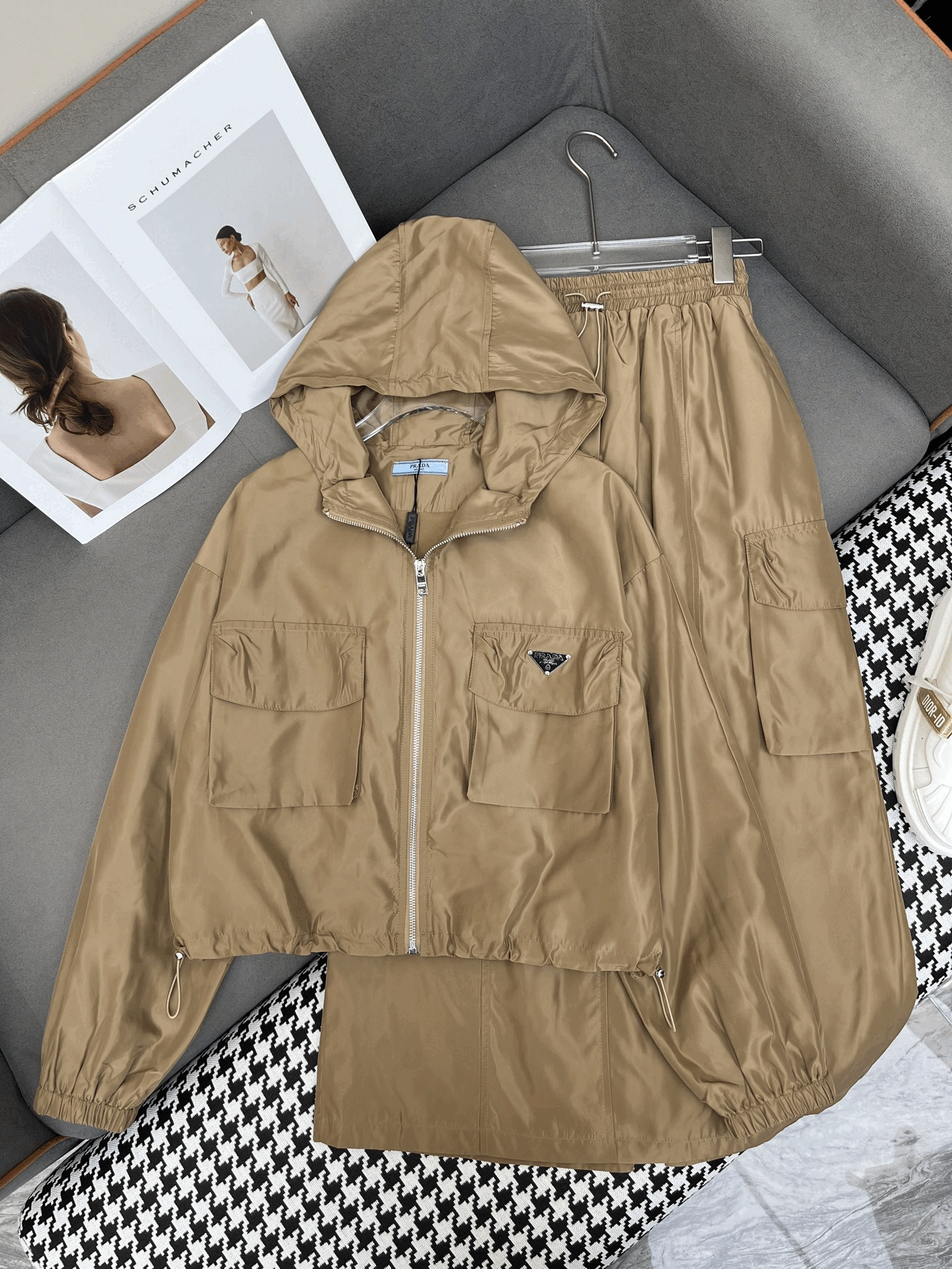 프라다 25S/S 스프링 셋업 [2컬러]