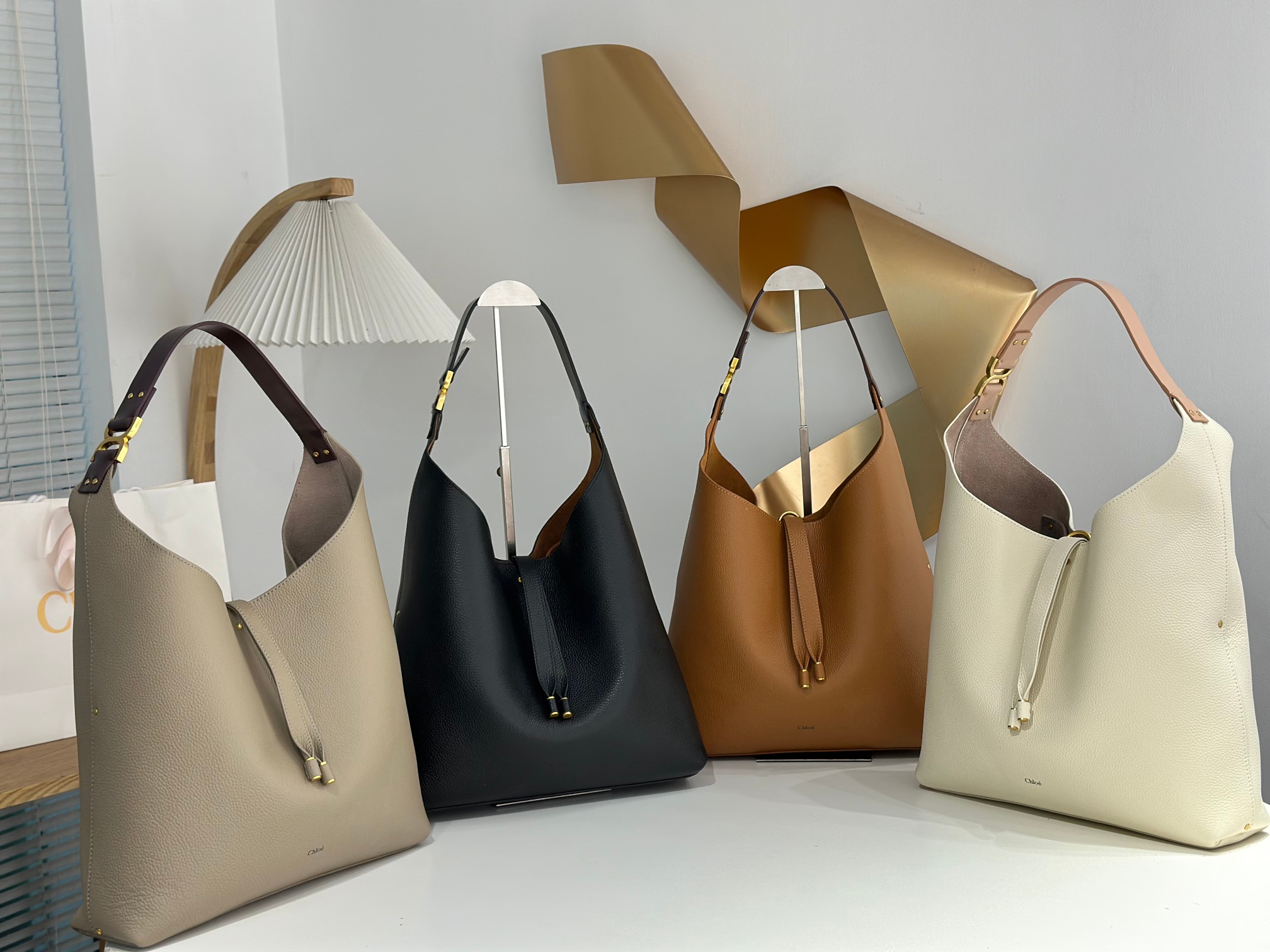 끌로에 마르씨 호보백 [4컬러/2사이즈]