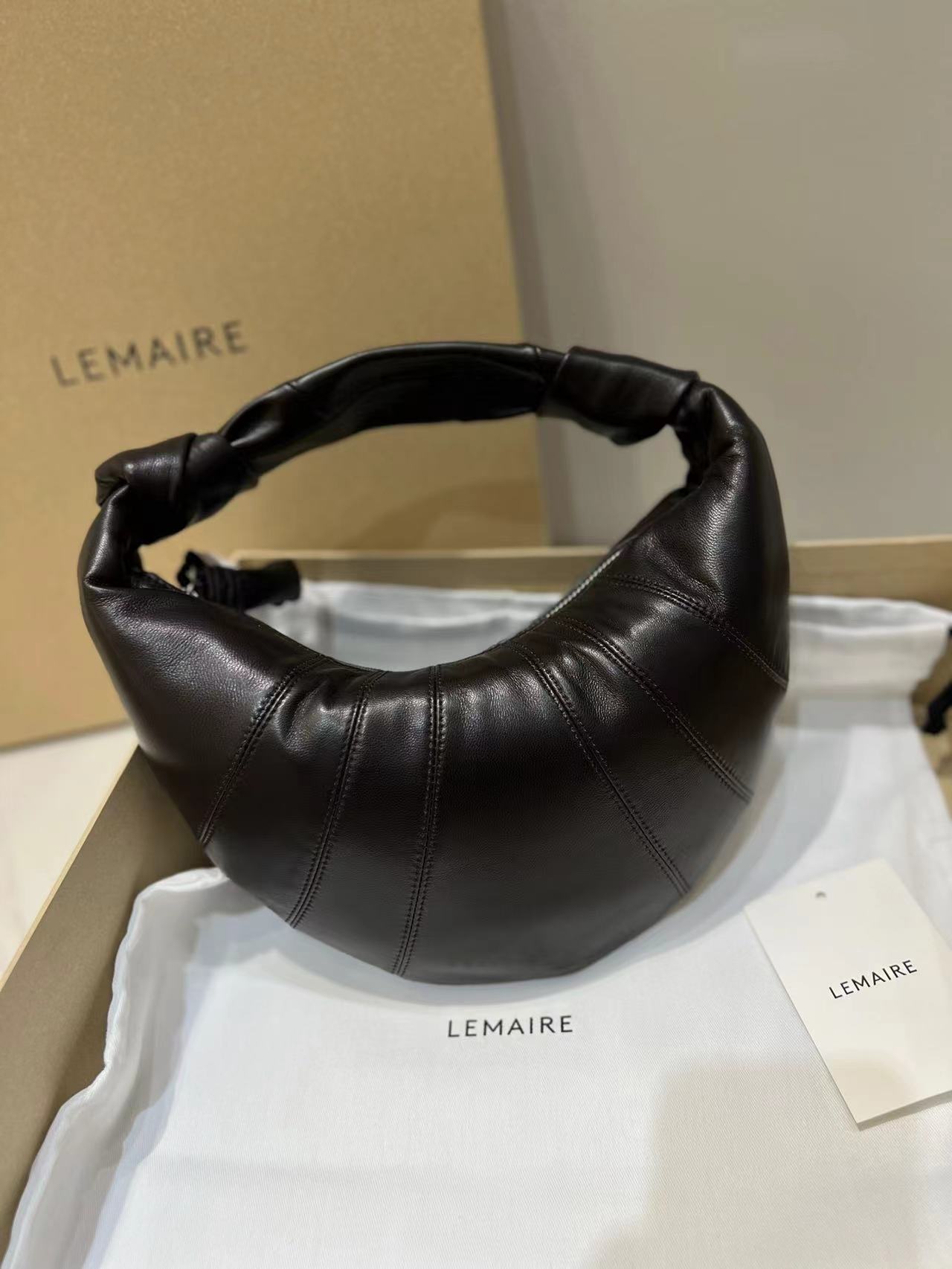 르메르 포춘 크루아상 미니 백 다크 브라운