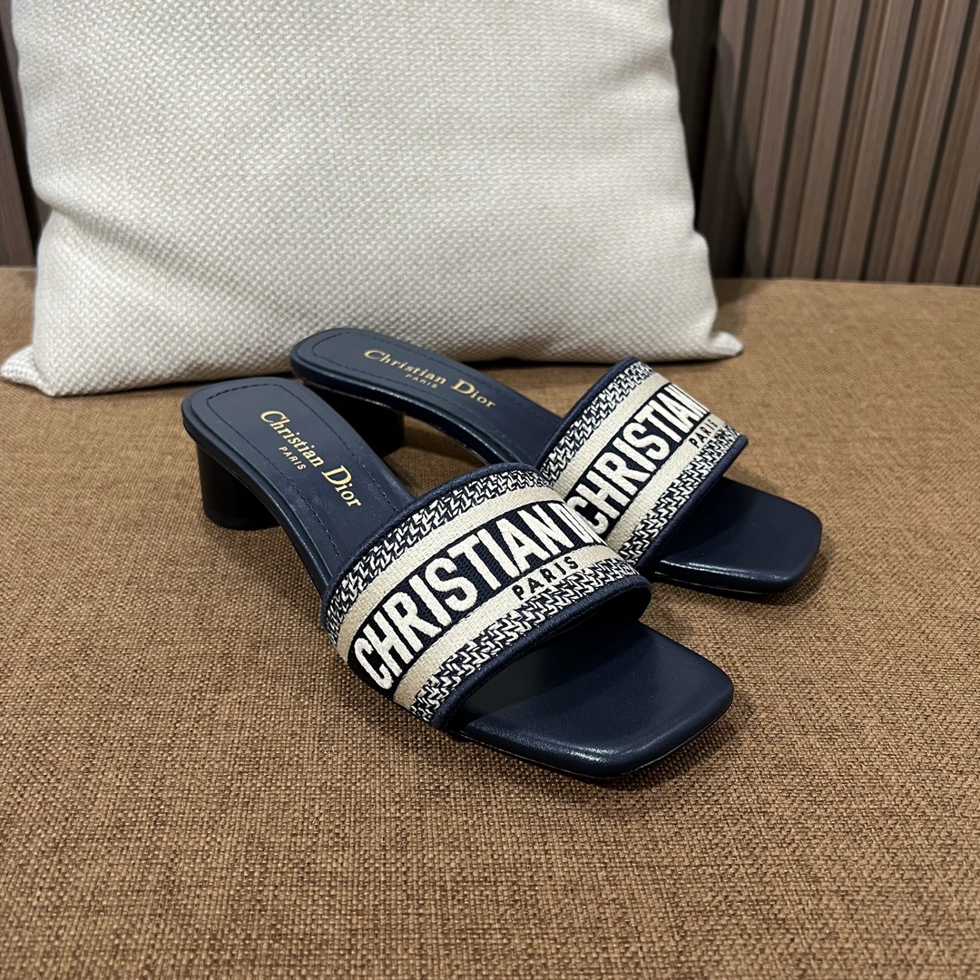 디올 디웨이 뮬 굽높이4.5cm 정품급