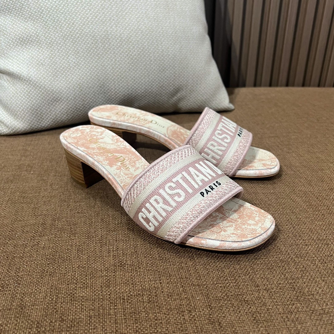 디올 디웨이 뮬 굽높이4.5cm 정품급