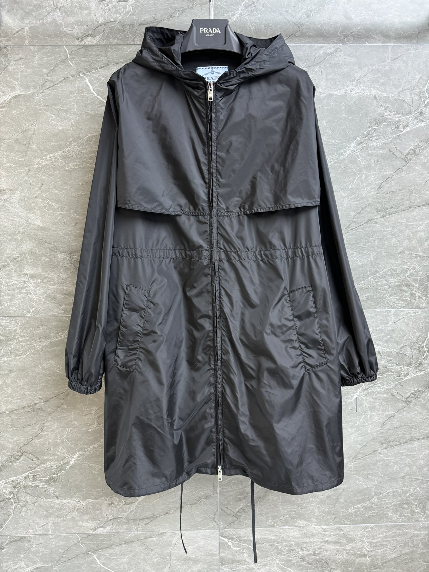 프라다 윈드브레이커 자켓