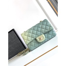 샤넬 클래식 플랩백 뉴미니