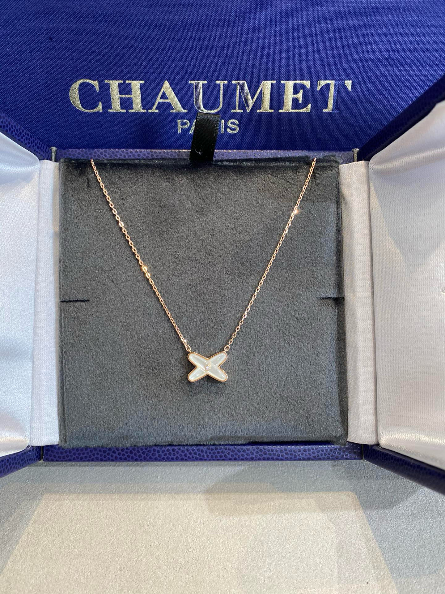 쇼메 주드리앙 펜던트 화이트