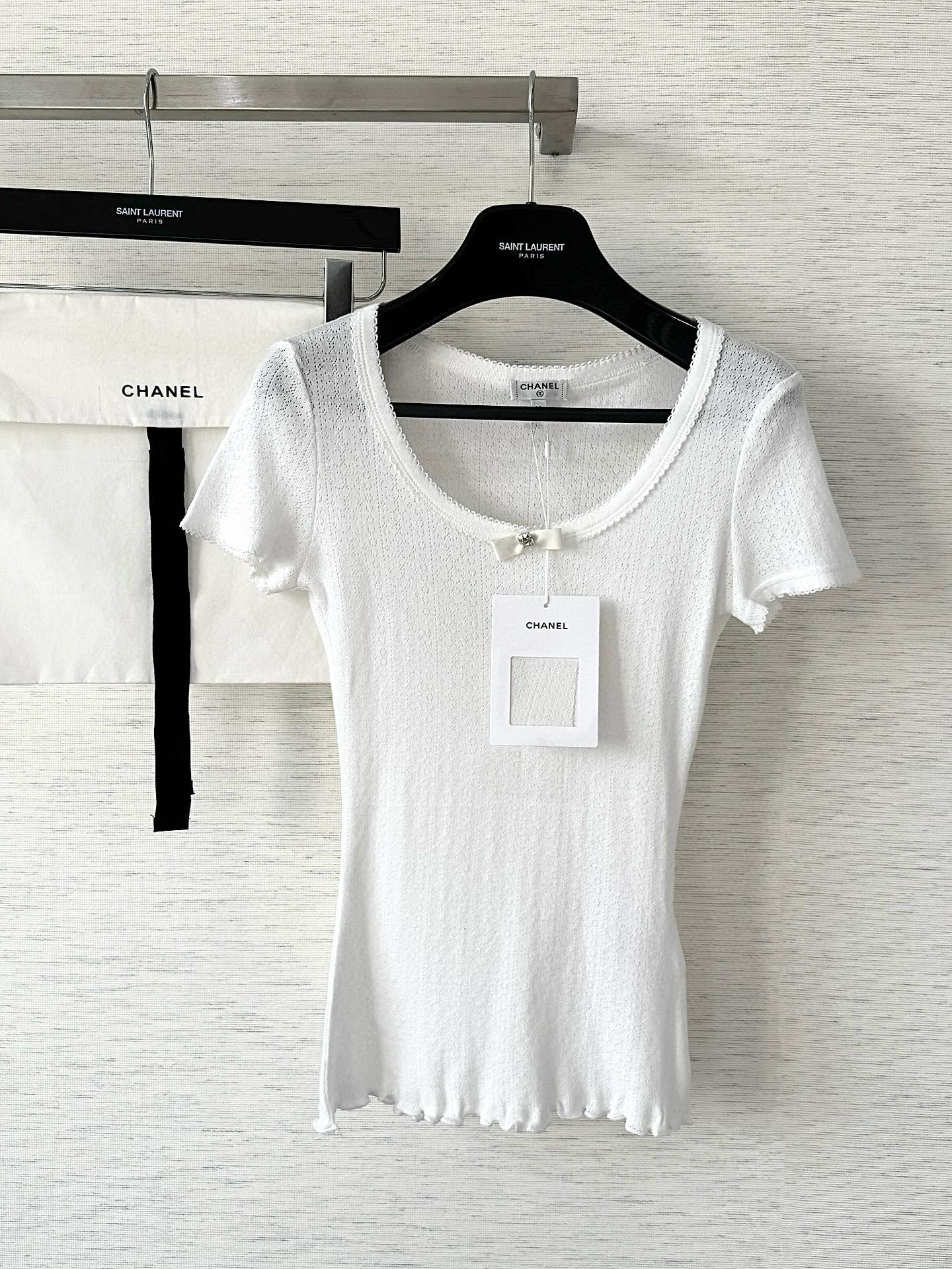 샤넬 퓨어화이트 숏슬리브 코튼
