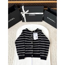 샤넬 25p 스트라이프 가디건