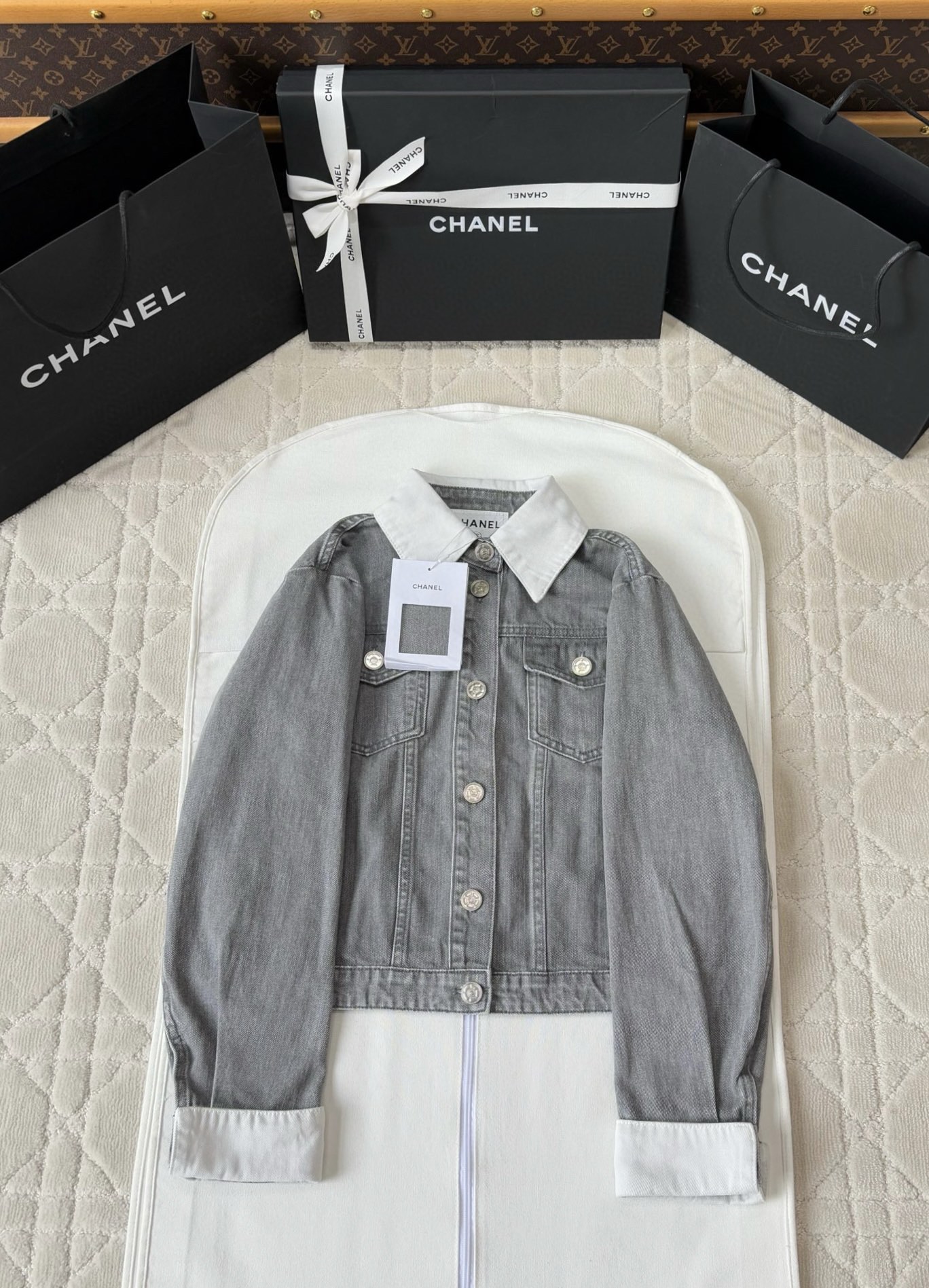 샤넬 25p 그레이 자켓